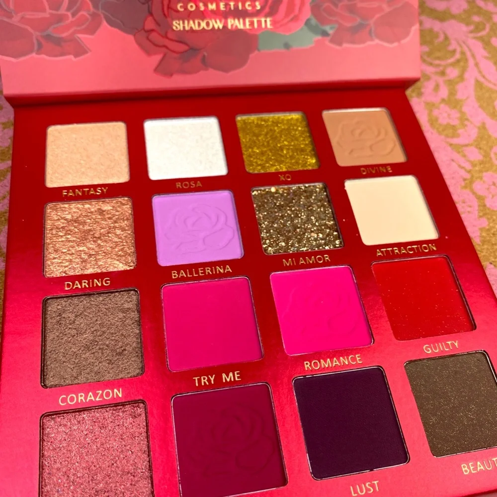 SHADES OF ROSES BeBella EYESHADOW Palette